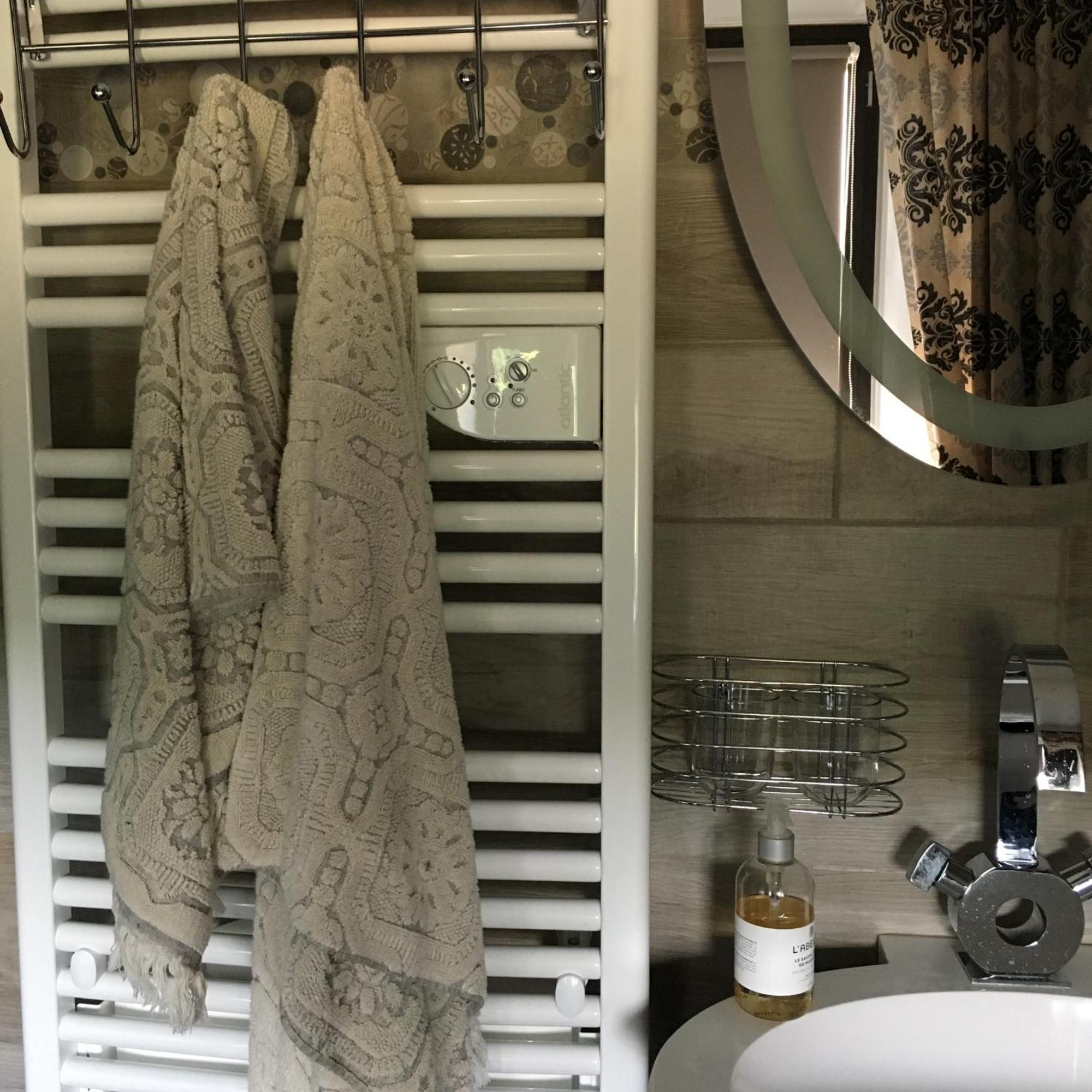 Hotel Logis De La Roche - Niort - Chauray Zimmer foto